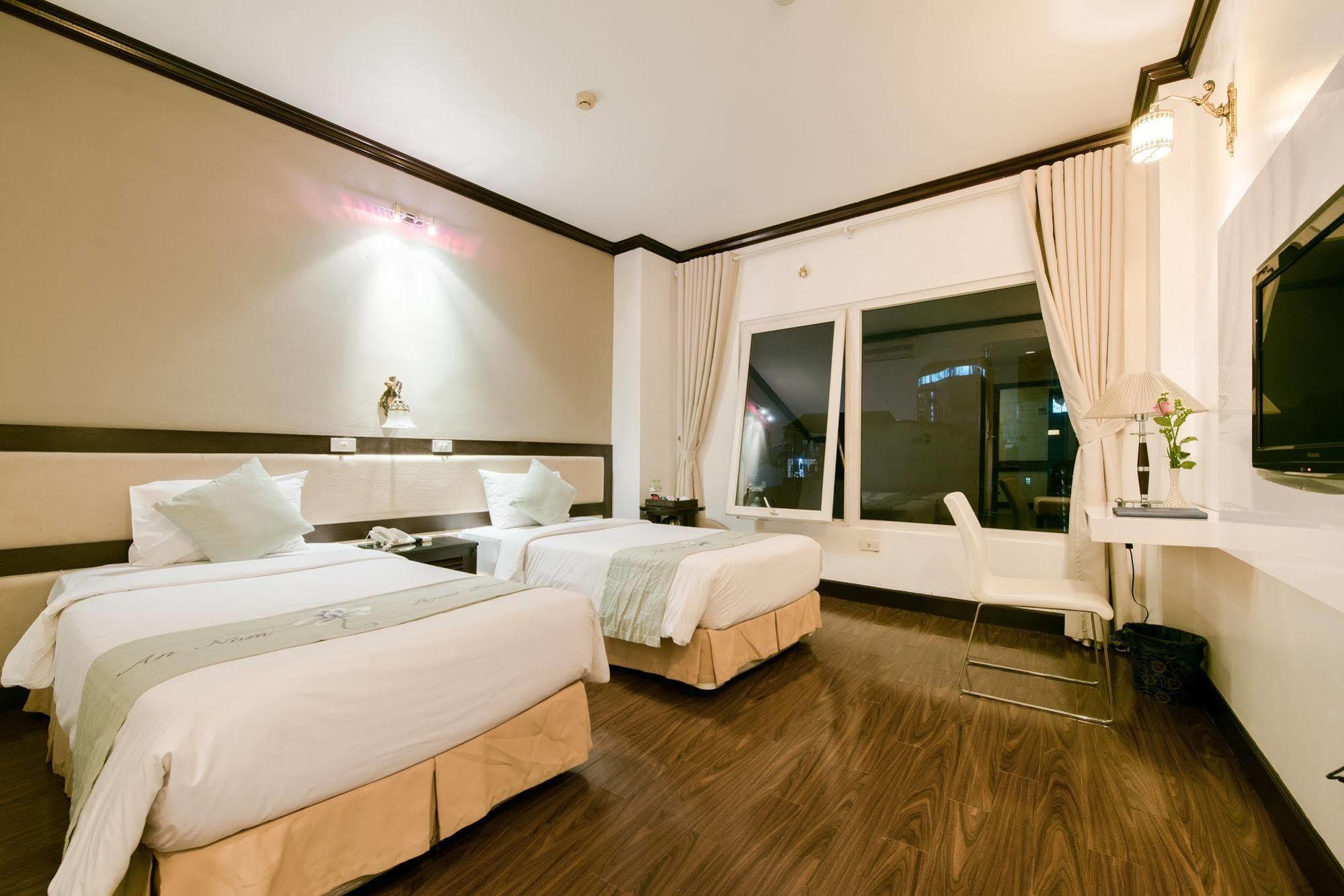Annam Legend Hotel Hanoi Bagian luar foto