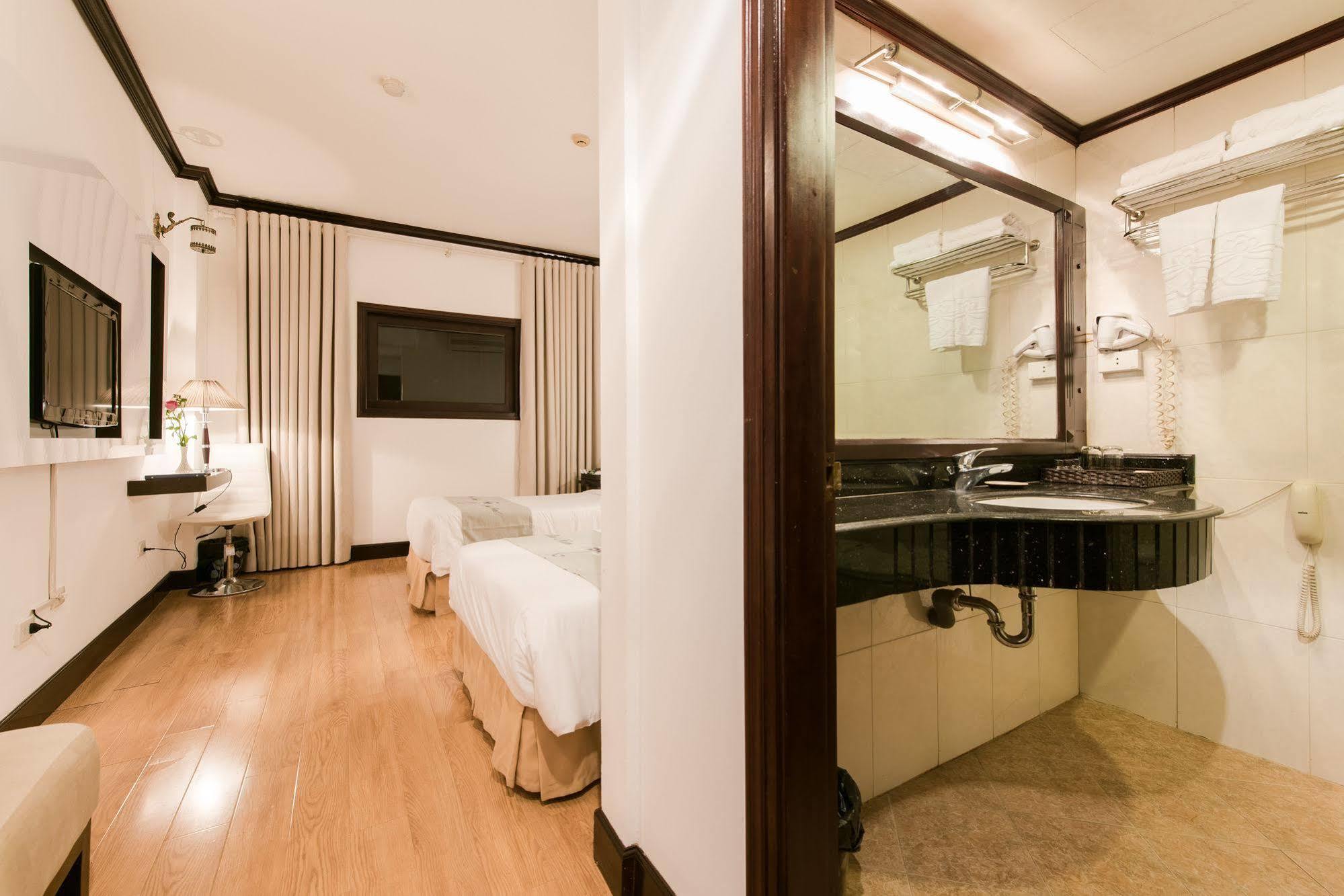 Annam Legend Hotel Hanoi Bagian luar foto